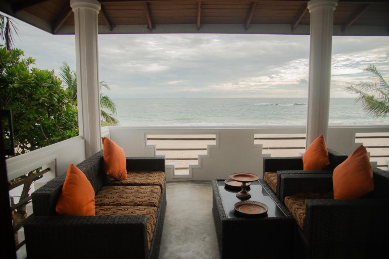 Sea Crest Beach Villa Ambalangoda  Exterior foto